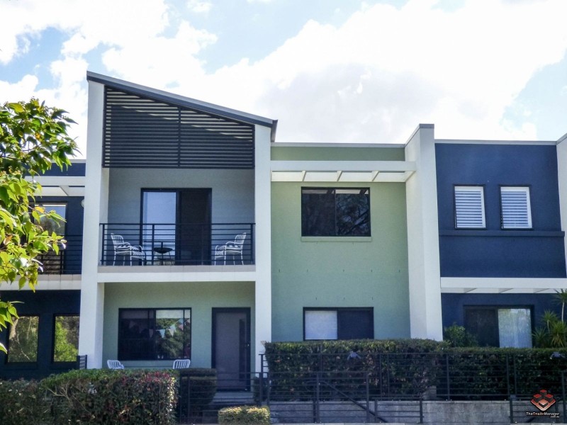 16 Surbiton Court, Carindale QLD 4152