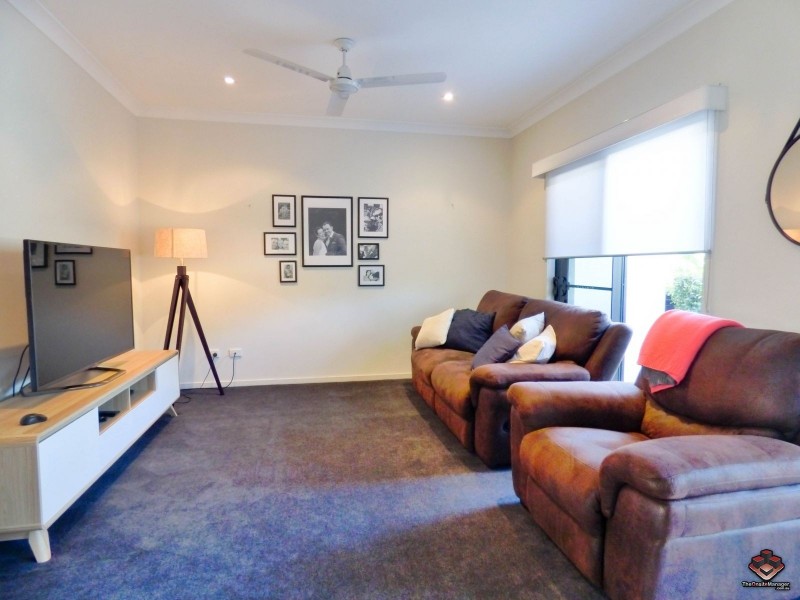 16 Surbiton Court, Carindale QLD 4152
