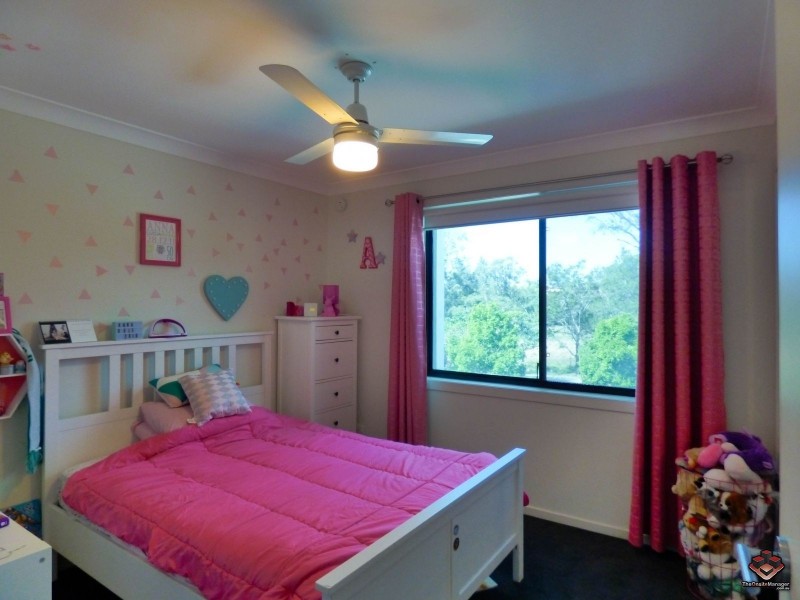 16 Surbiton Court, Carindale QLD 4152