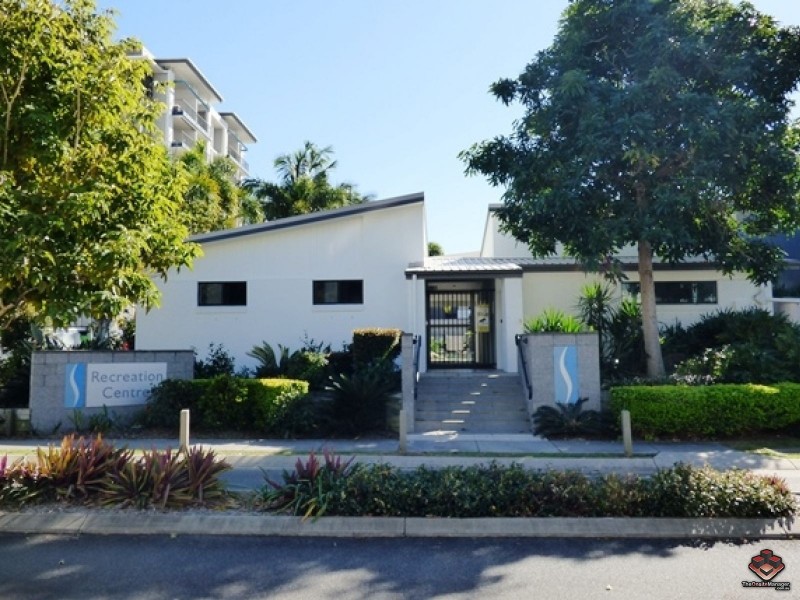 16 Surbiton Court, Carindale QLD 4152