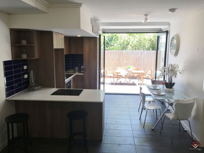 445 Oxley Road, Sherwood QLD 4075