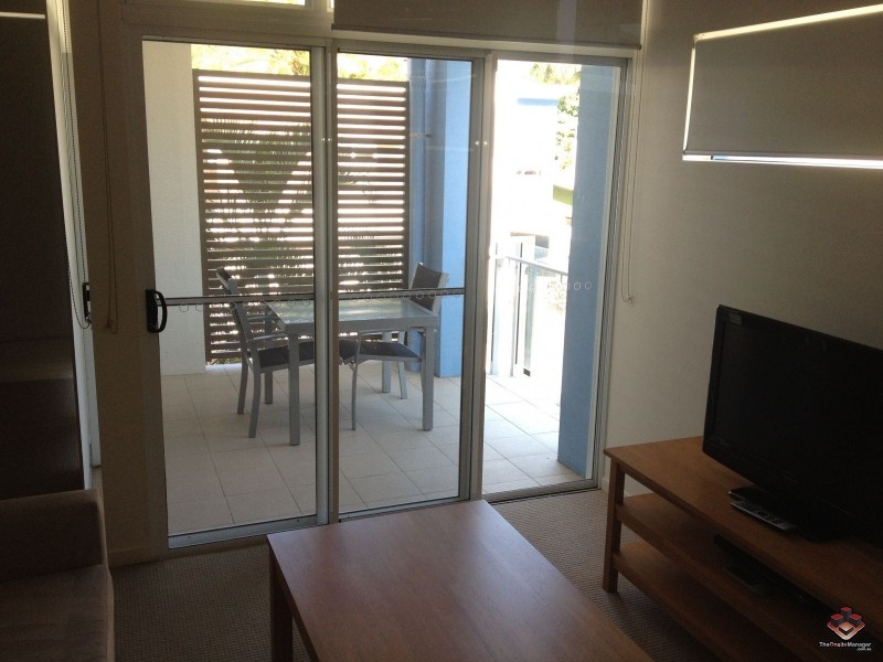 65 Manooka Drive, Cannonvale QLD 4802