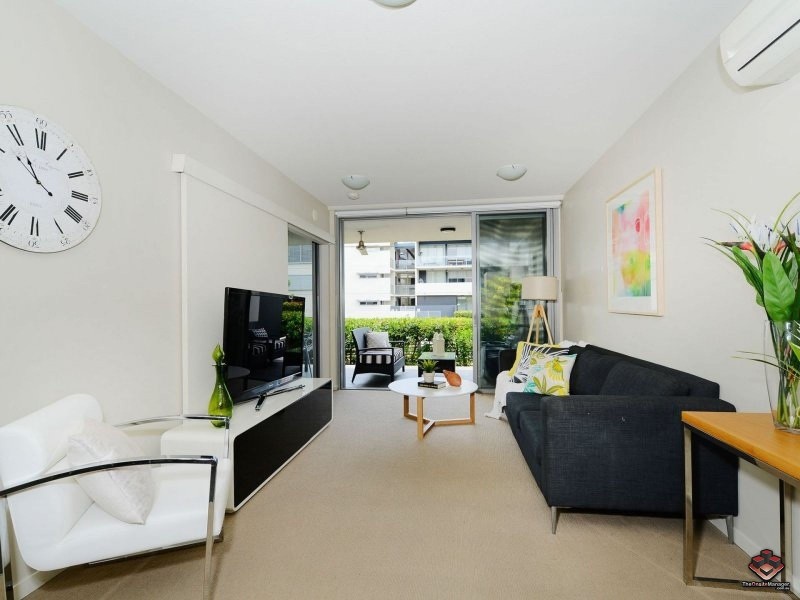 8/18 Riverbend Place, Bulimba QLD 4171