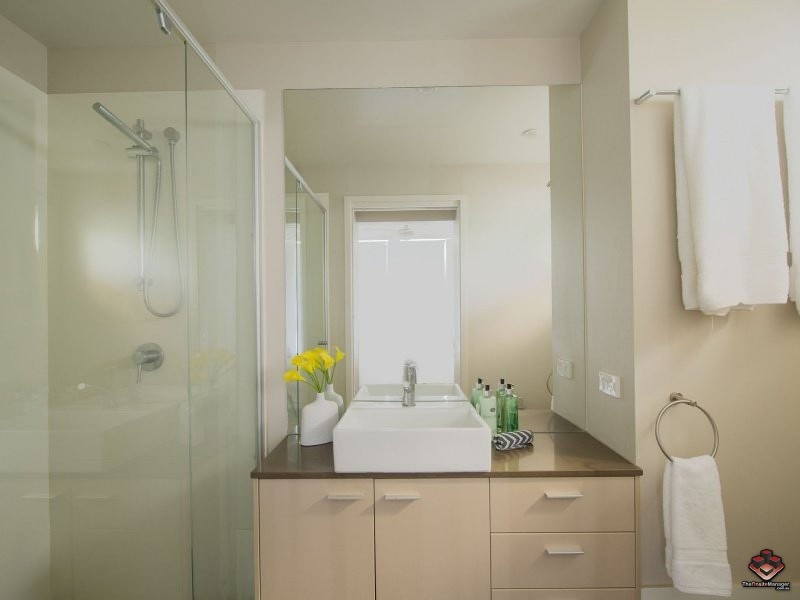 8/18 Riverbend Place, Bulimba QLD 4171