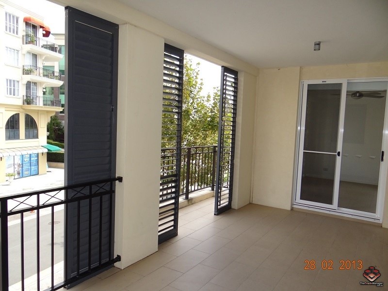 3030 The Boulevard, Carrara QLD 4211