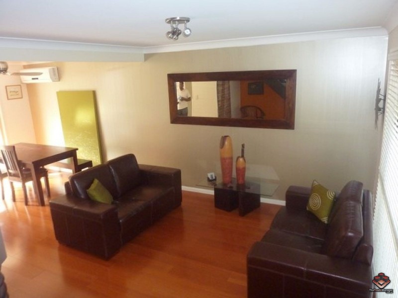 75 Brown Street, Labrador QLD 4215