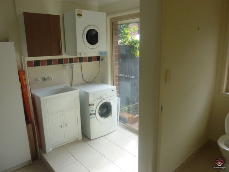 75 Brown Street, Labrador QLD 4215