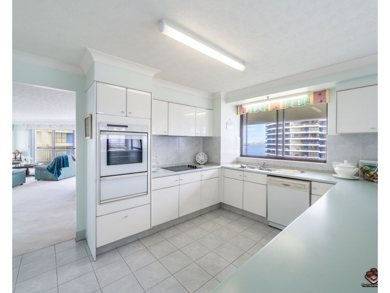 40/7 Oatland Esplanade, Runaway Bay QLD 4216