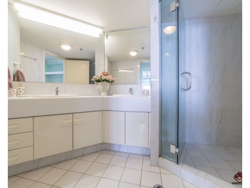 40/7 Oatland Esplanade, Runaway Bay QLD 4216