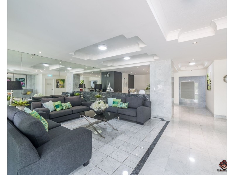 40/7 Oatland Esplanade, Runaway Bay QLD 4216