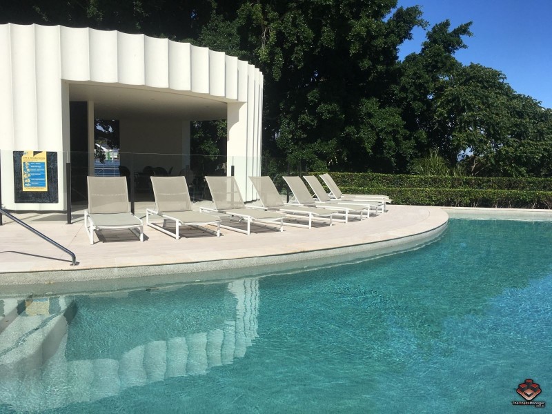 1 Marina Drive, Benowa QLD 4217