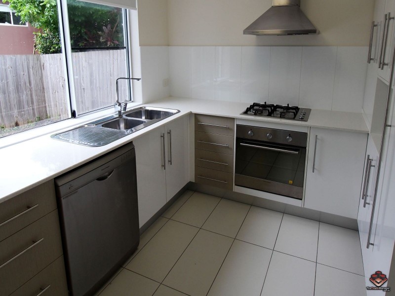 65 Manooka Drive, Cannonvale QLD 4802