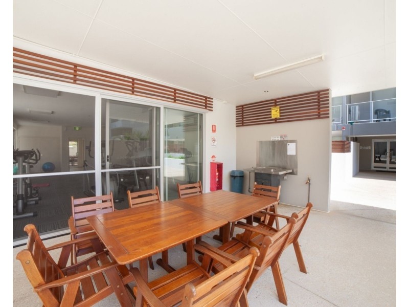 95 Clarence Road, Indooroopilly QLD 4068