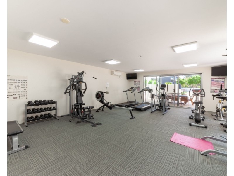 95 Clarence Road, Indooroopilly QLD 4068