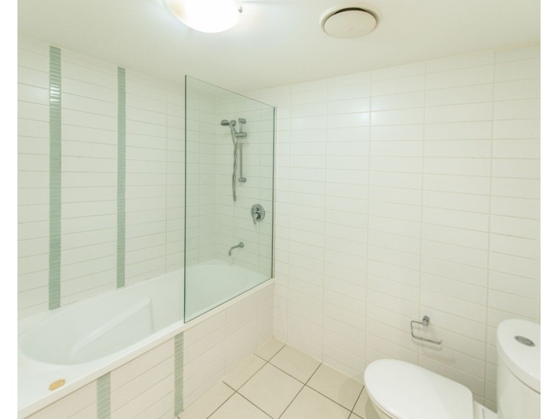 95 Clarence Road, Indooroopilly QLD 4068