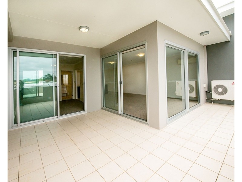 95 Clarence Road, Indooroopilly QLD 4068