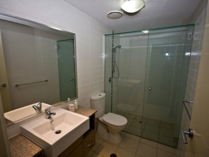 95 Clarence Road, Indooroopilly QLD 4068