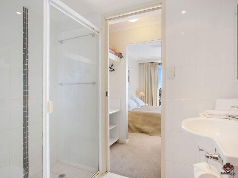 4 Britannia Avenue, Broadbeach QLD 4218