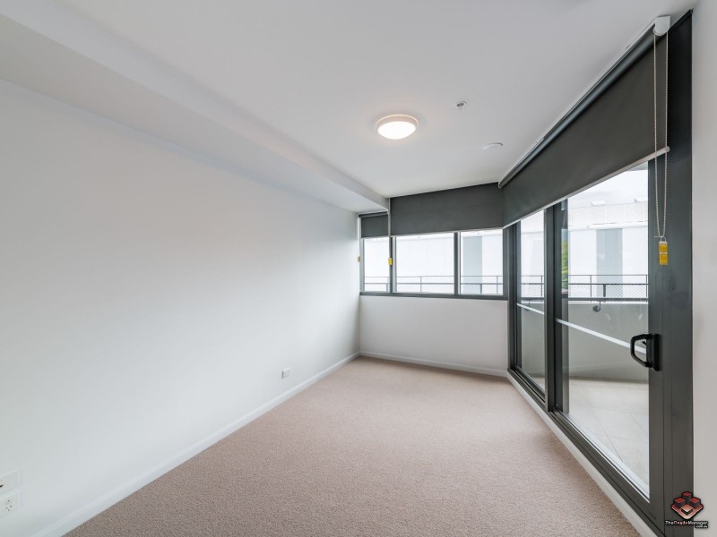 10609/300 Old Cleveland Road, Coorparoo QLD 4151