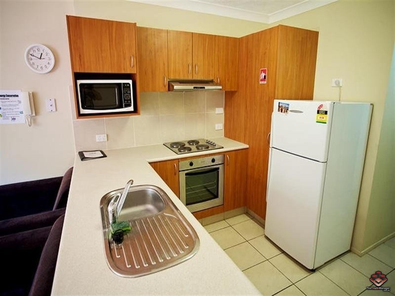 7 Brown Street, Labrador QLD 4215