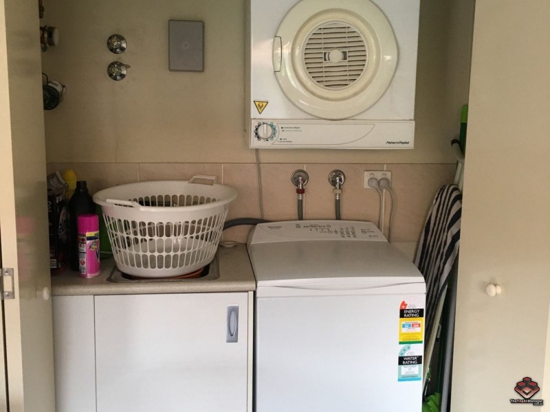 7 Brown Street, Labrador QLD 4215