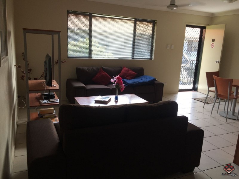 7 Brown Street, Labrador QLD 4215