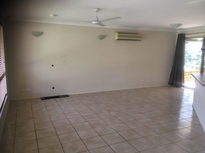 126 Greenwood Street, Wishart QLD 4122