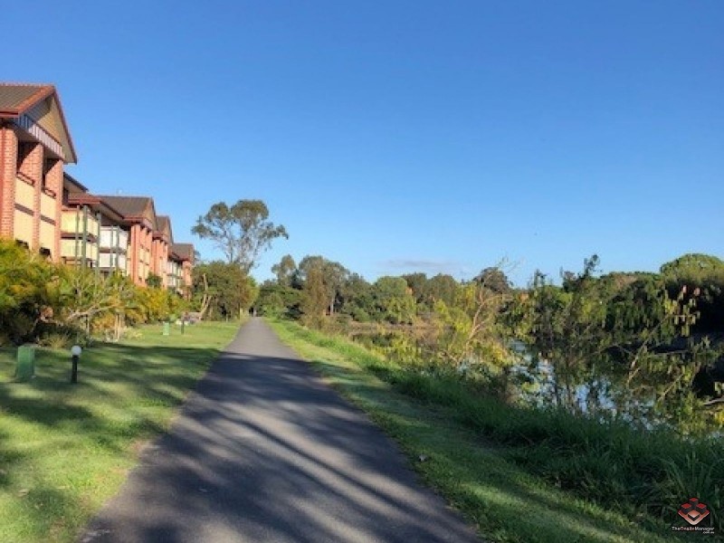100 Racecourse Drive, Bundall QLD 4217