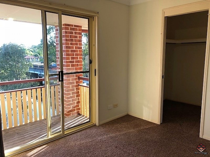 100 Racecourse Drive, Bundall QLD 4217