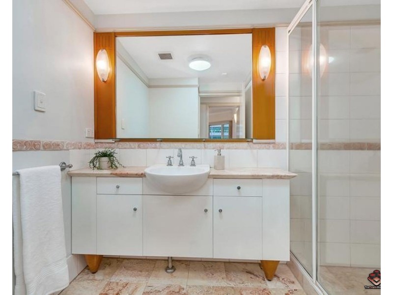 73 Spence Street, Cairns City QLD 4870