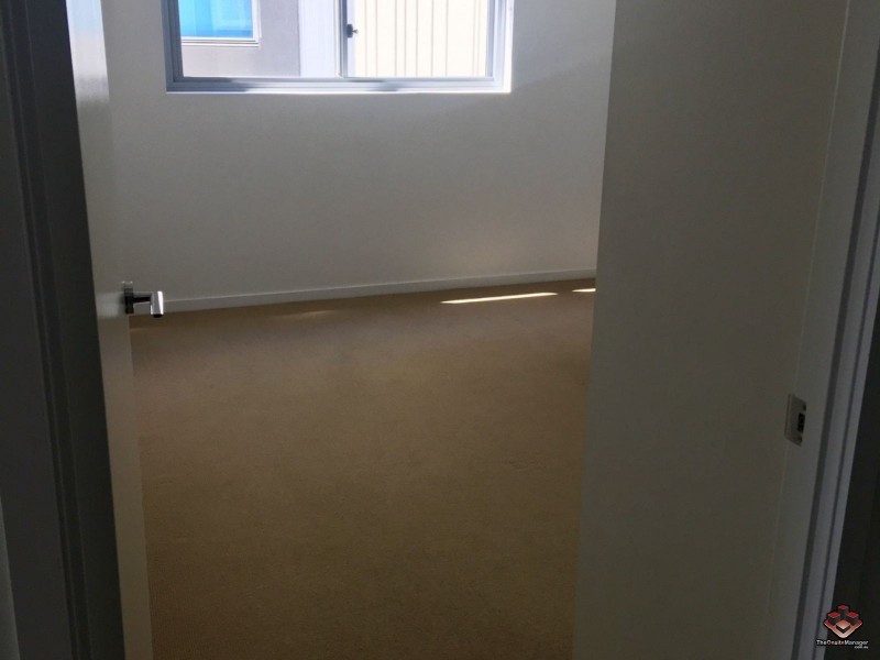 15 Compass Drive, Biggera Waters QLD 4216