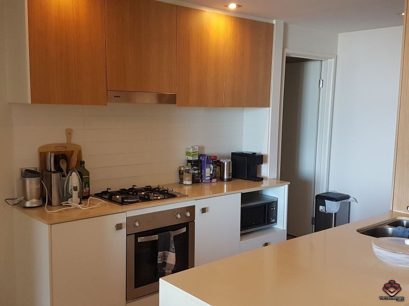 3027 The Boulevard, Carrara QLD 4211