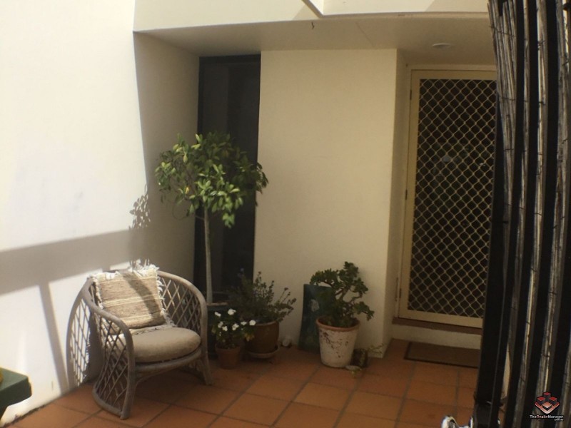 Hope Island QLD 4212