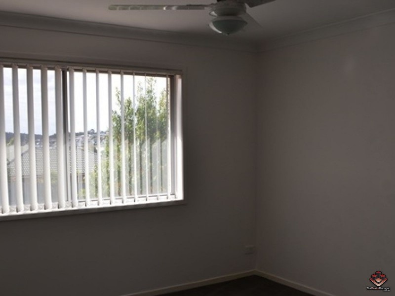 131 McAuley Parade, Pacific Pines QLD 4211