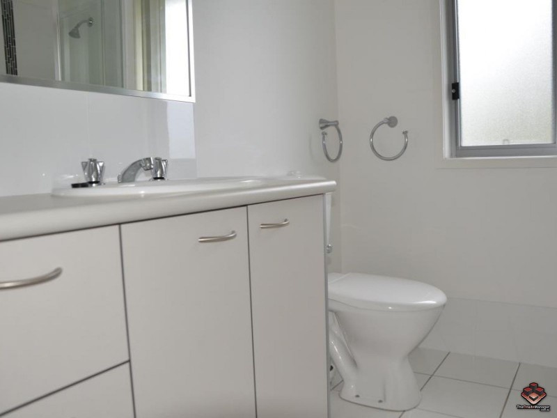 131 McAuley Parade, Pacific Pines QLD 4211