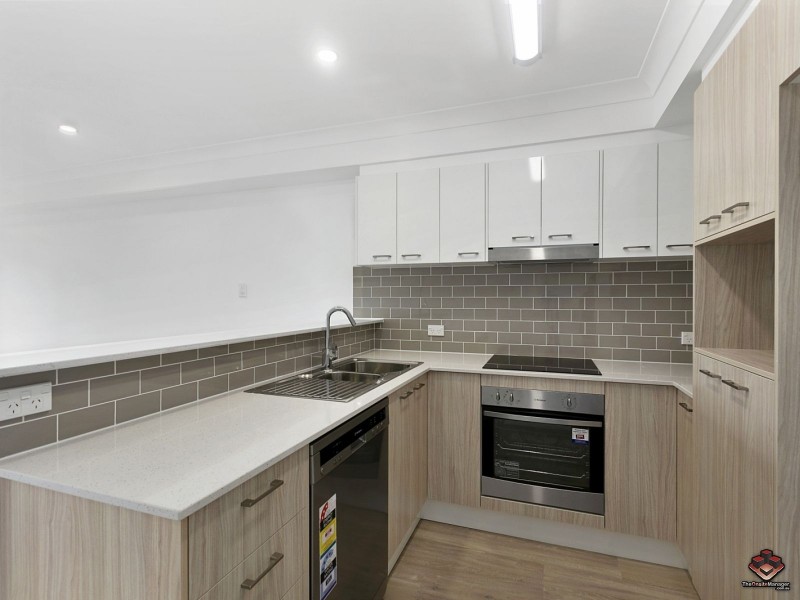 2 / 39 Surman Street, Birkdale QLD 4159