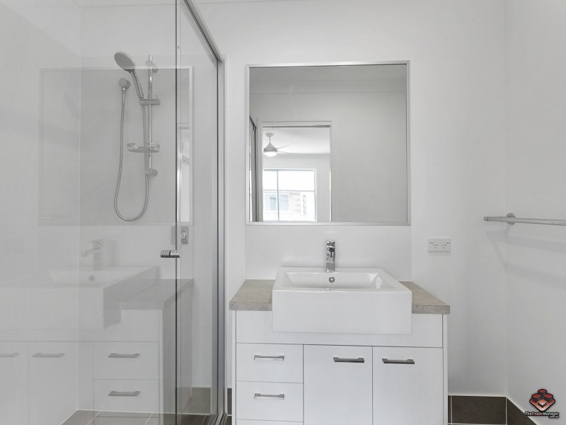 2 / 39 Surman Street, Birkdale QLD 4159