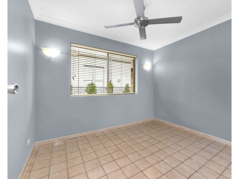 8 Heidelberg Street, East Brisbane QLD 4169