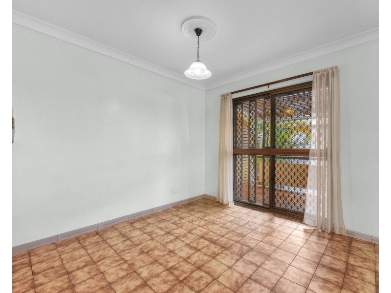 8 Heidelberg Street, East Brisbane QLD 4169