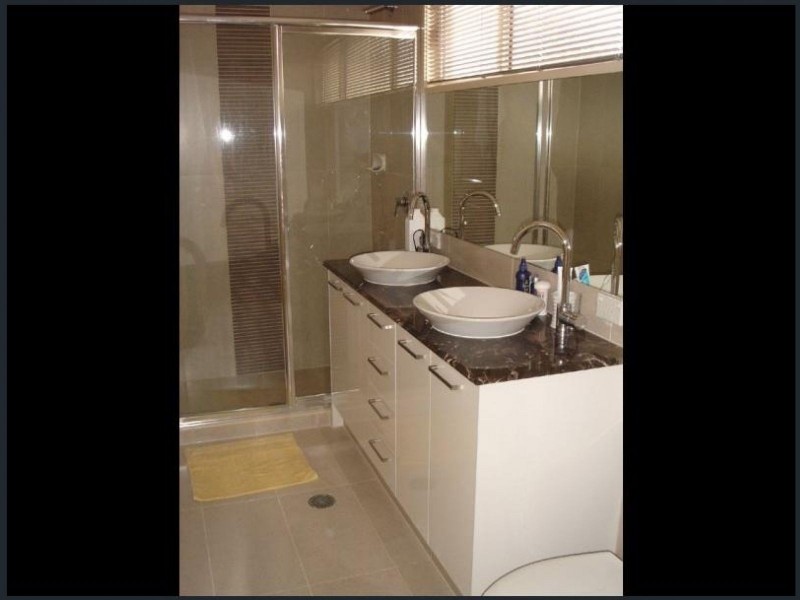 14 Minnie Street, Southport QLD 4215