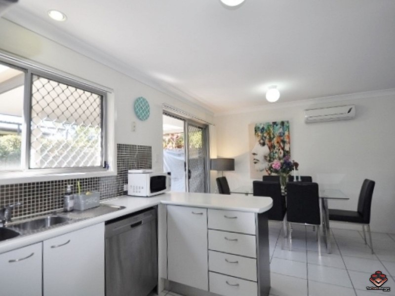 130 Jutland Street, Oxley QLD 4075