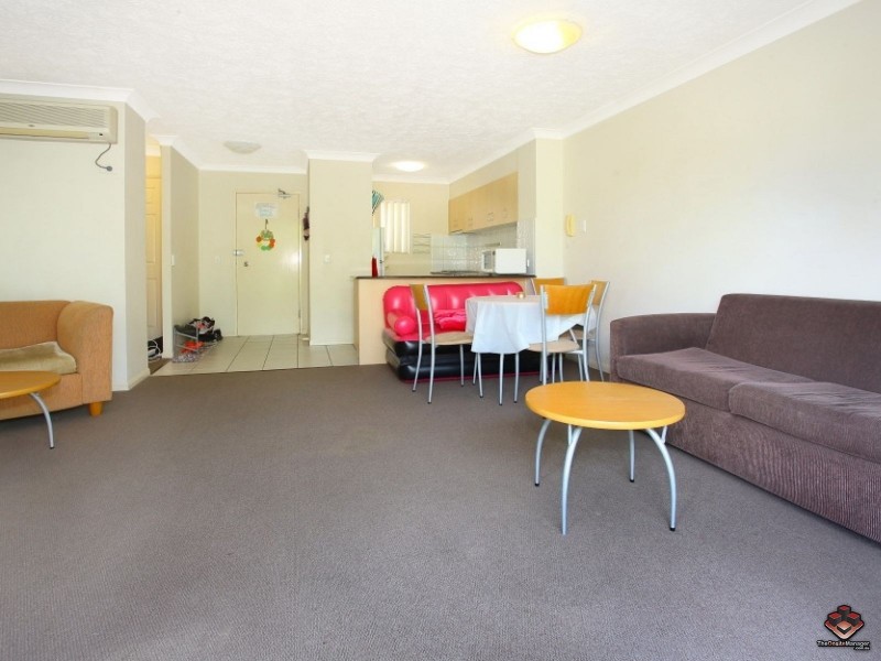 38 Labrador Street, Labrador QLD 4215