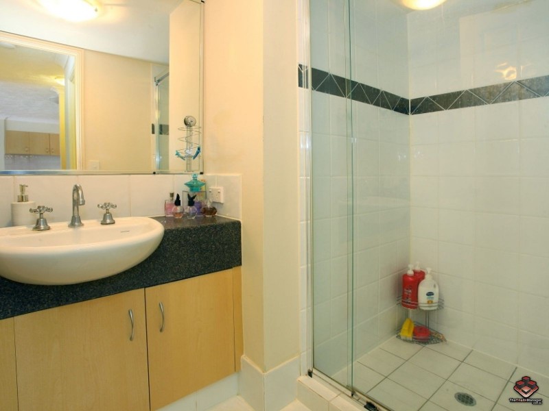 38 Labrador Street, Labrador QLD 4215