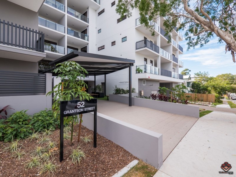 52 Grantson Street, Windsor QLD 4030