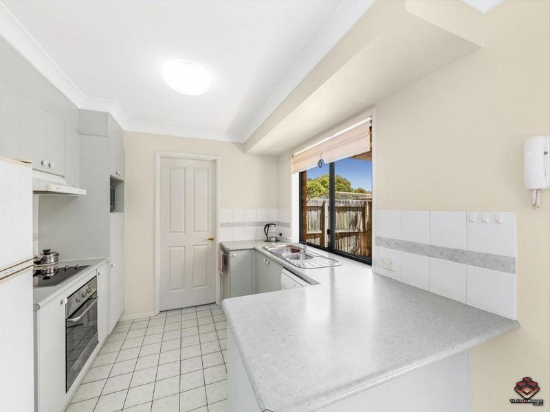 90 Oakleaf Street, Eight Mile Plains QLD 4113