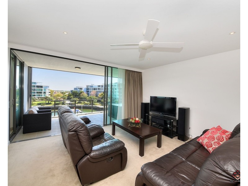2402/323 Bayview Street, Hollywell QLD 4216