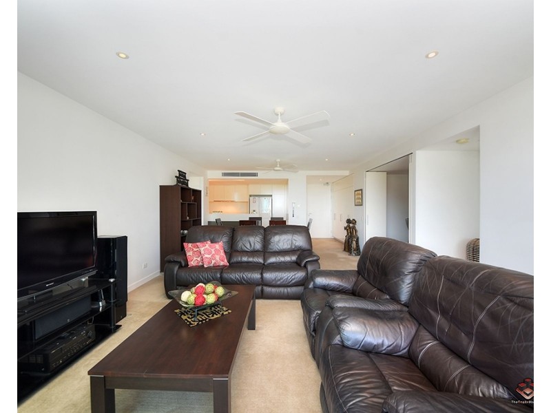 2402/323 Bayview Street, Hollywell QLD 4216