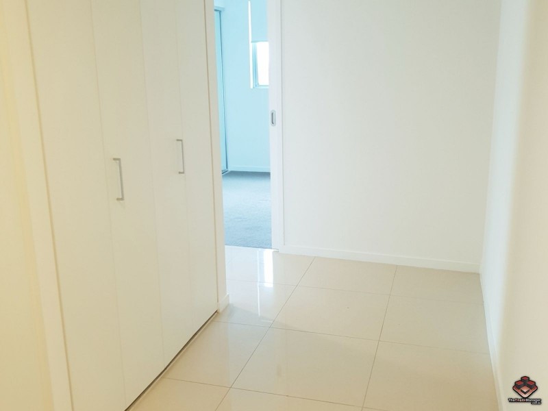 25-31 East Quay Drive, Biggera Waters QLD 4216