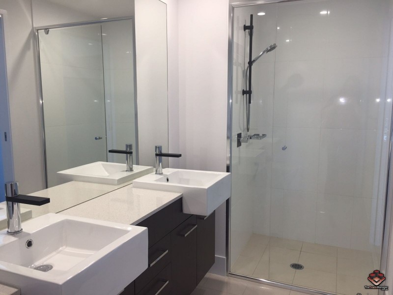 25-31 East Quay Drive, Biggera Waters QLD 4216