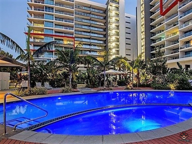 25-31 East Quay Drive, Biggera Waters QLD 4216